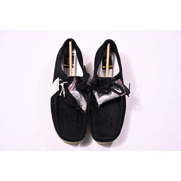 Clarks Originals x KITH x NY Mets Wallabee Shoes in Black Suede main image 4